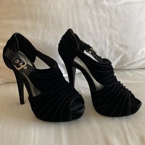 Black Qupid heels